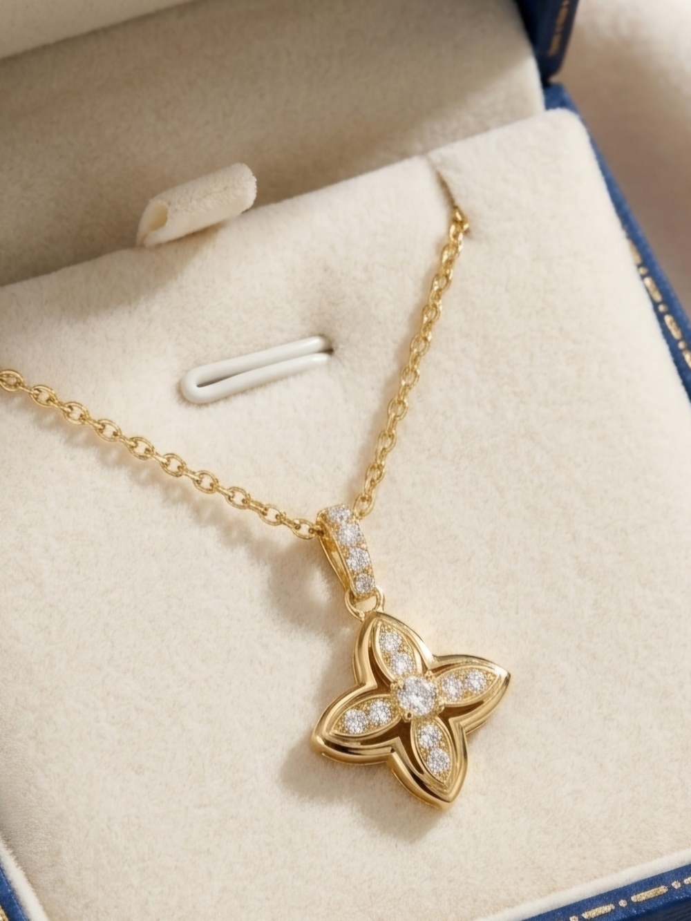 Moissanite Gold Flower Pendant Necklace